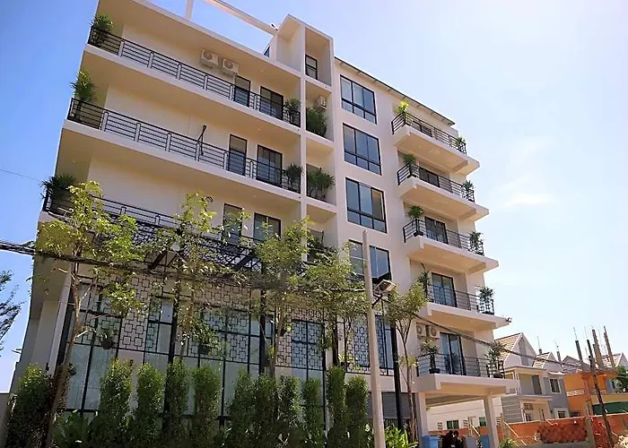 Ly Residences & 4*